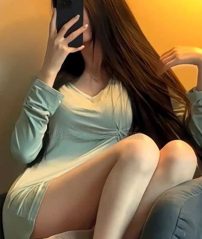 美研坊，23歲，香港 — 中國（相片 2/6）