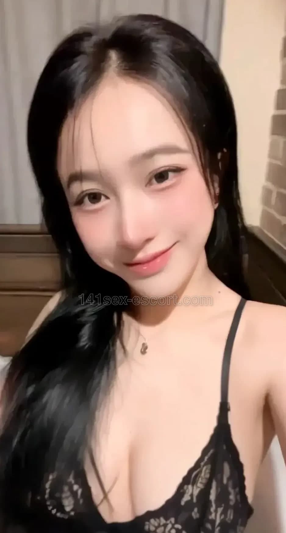 Naughty465，21歲，香港 — 泰國（相片 2/4）