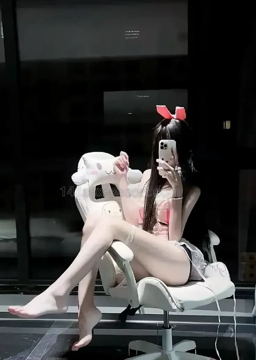 19後生CoCo，19歲，香港 — 中國（相片 9/10）
