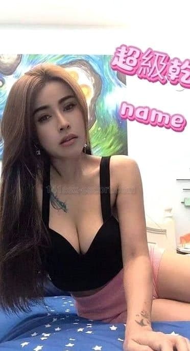 超級乾足浴 · 尋晚翻食囡囡，囡囡認得我，一黎就調情，小車中車大車，本來攰到死嘅我，都即刻被佢搞到扯扯地 (1)