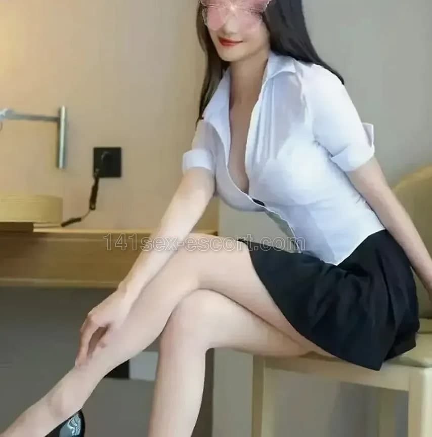 Carmen 按摩，28歲，香港（相片 1/3）
