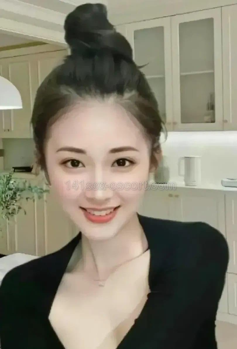 瑤瑤 住家沖涼擦背，24歲，香港（相片 2/4）