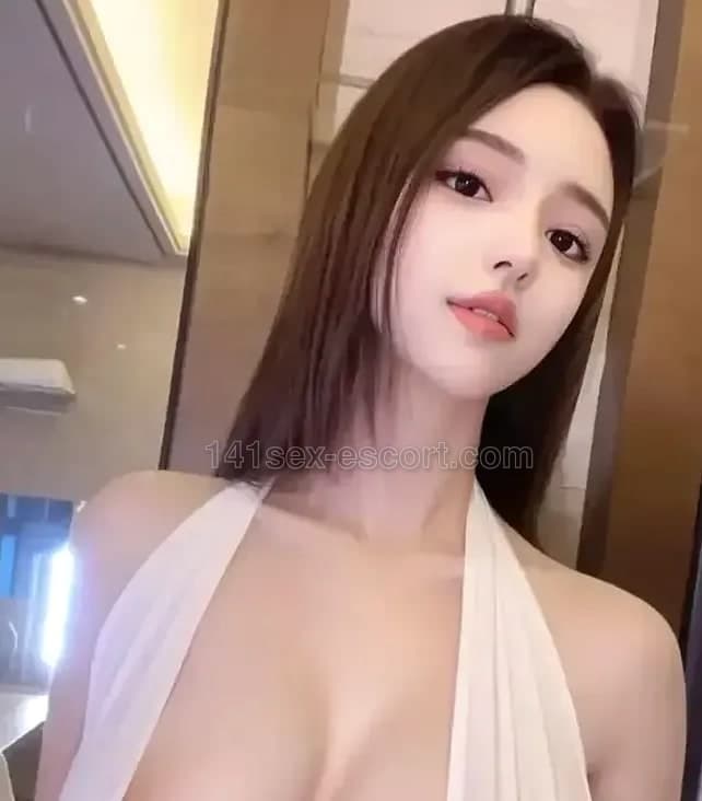 Cherry，21歲，香港 — 台灣（相片 1/3）