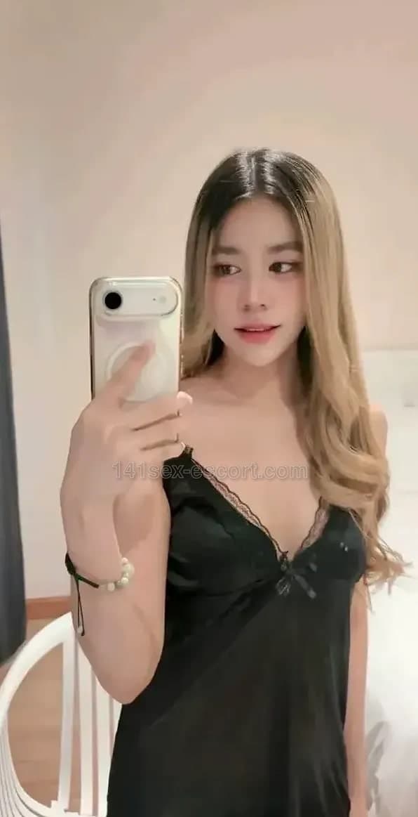 年輕身材火辣，25歲，香港 — 泰國（相片 2/3）