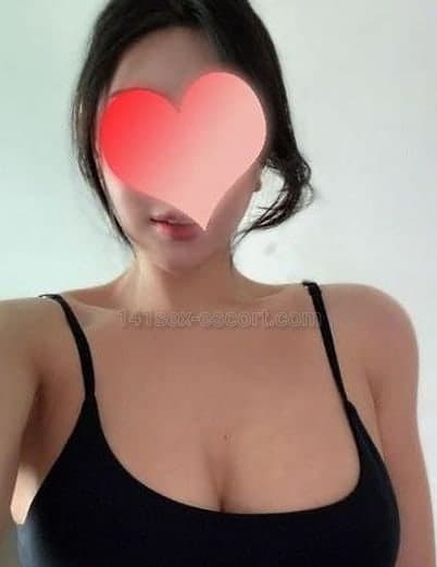 大波女友感 钰钰專屬解壓夜 · 我睇住佢兩個鐘內接咗五個confirm call，真心搶手～ 今次之後，我個按摩清單又要更新排名喇！ (1)