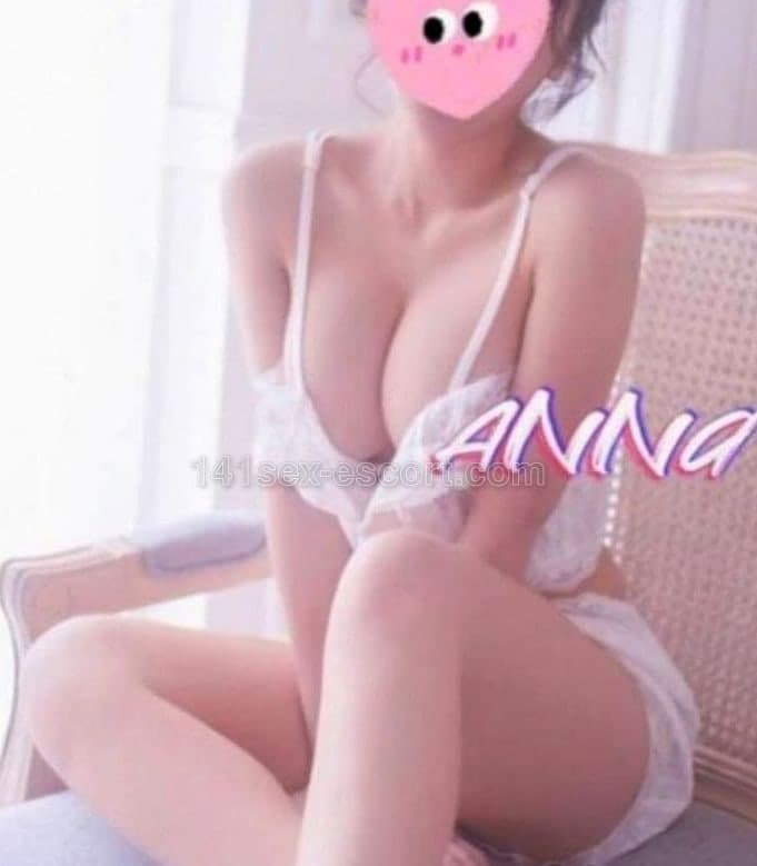 安娜，24歲，香港 — 中國（相片 1/3）