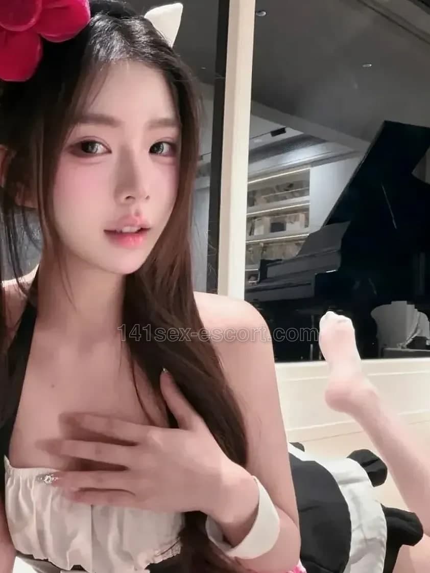 Serena Spa，20歲，香港（相片 2/6）
