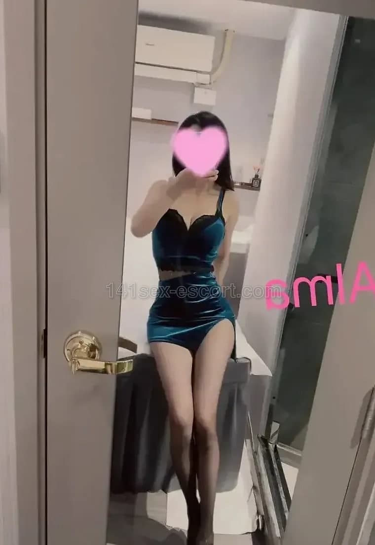 ALMA，23歲，香港（相片 2/11）