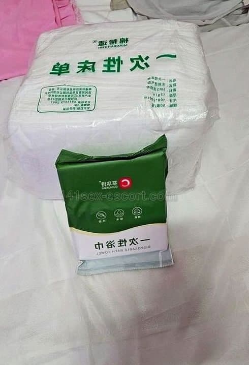 🌷我的39F 1OO%純天然大波女神搬了去旺角去五寶大厦。 (1)