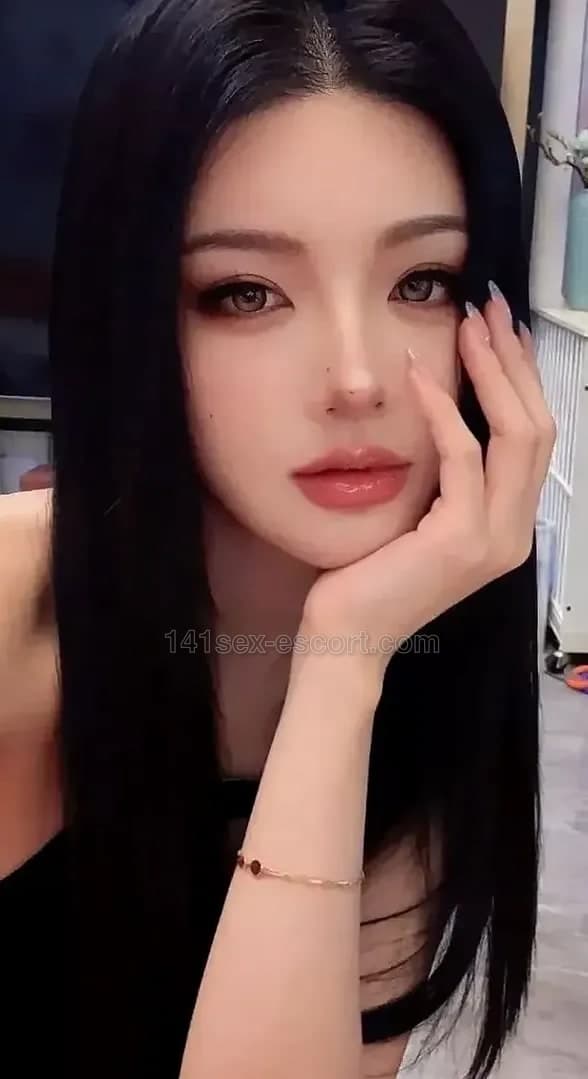 AQ-Anla 瘦底靚女, Hong Kong — Chinese (photo 5 of 8)