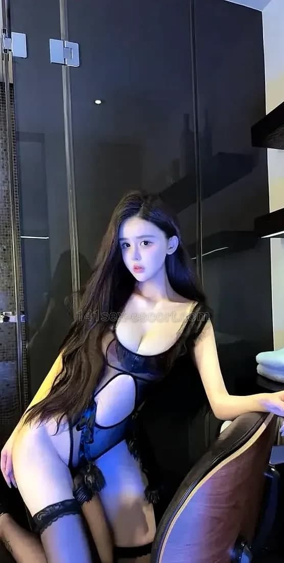 AQ lico 淫底癡女, Hong Kong — Chinese (photo 8 of 9)
