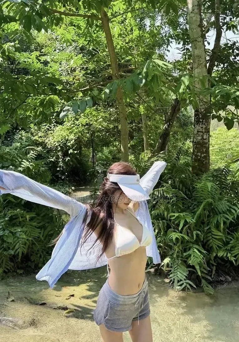 口爆69顔射索爆白嫩巨乳，19歲，香港（相片 7/12）