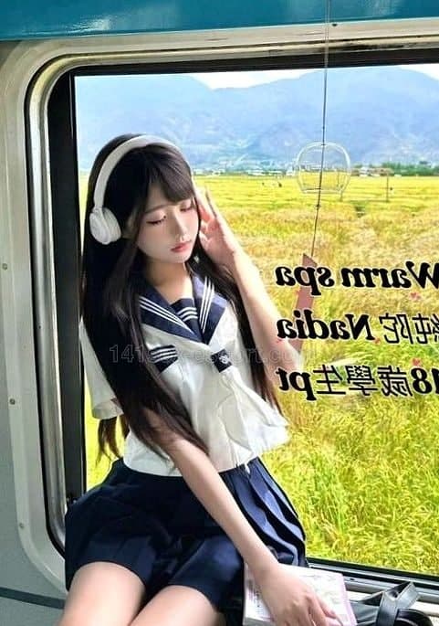 上星期終於約到這位熱門新人 #Nadia 純陀，之前在平台看到她的post就心動很久，終於抽到時間衝一發。 (1)