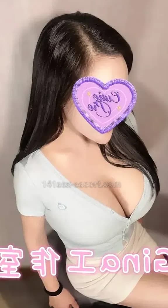 給Gina按完我感覺自己跑了一場馬拉松， 全程我明明只是躺著 (1)