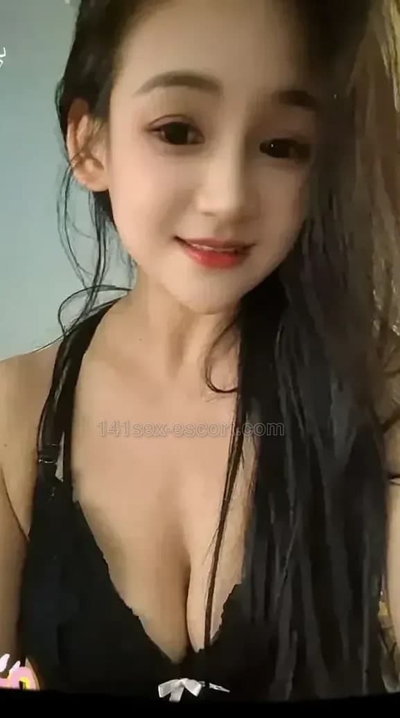 蘭蘭，26歲，香港 — 中國（相片 4/9）