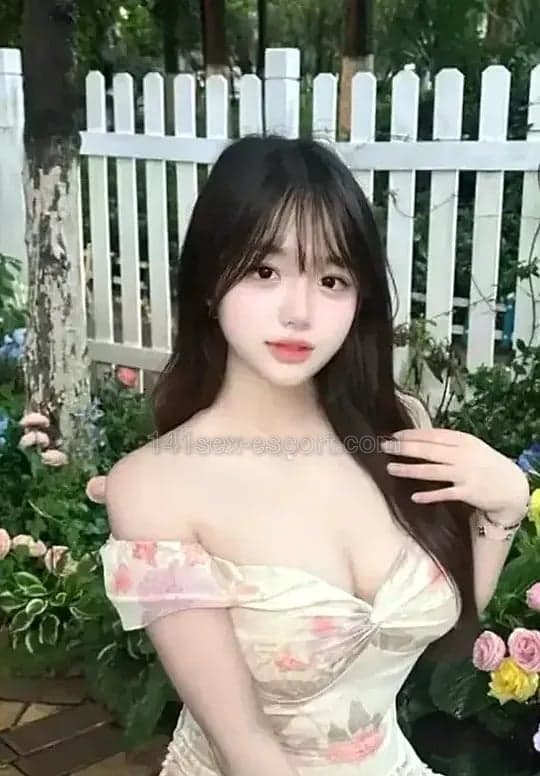 人氣台妹YoYo，20歲，香港 — 台灣（相片 1/3）