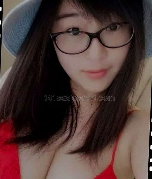 健美四眼妹24小時營業 · 夢中女神,大波又白又滑,騎術上乘,讓細佬瘋狂爆射，真係好撚正呀 (5)