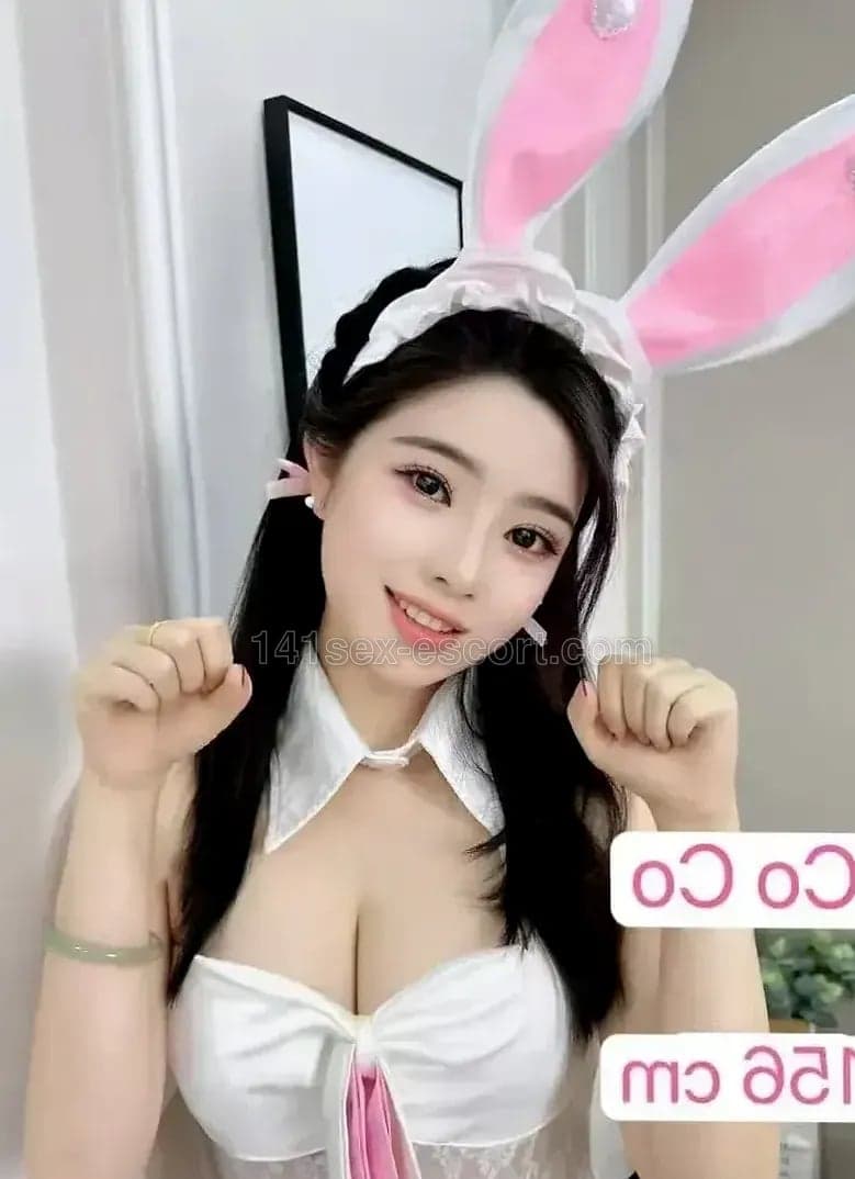 Co Co，21歲，香港 — 中國（相片 1/8）