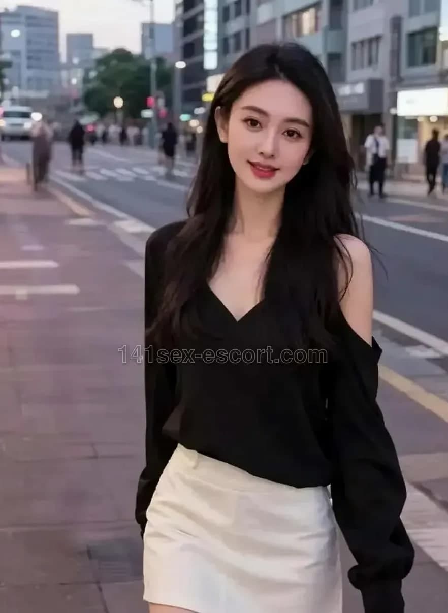 新到嫩模，22歲，香港 — 中國（相片 2/3）