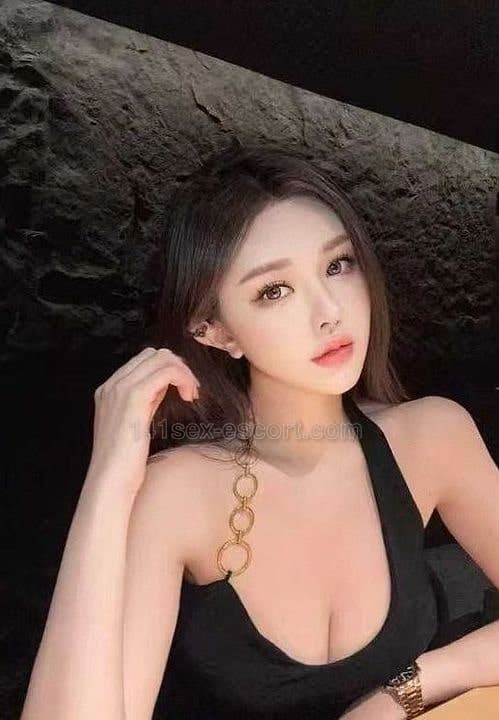 大推上海妹莉莉！全套無套可內射 小穴又緊又濕 400蚊玩到爽 (1)