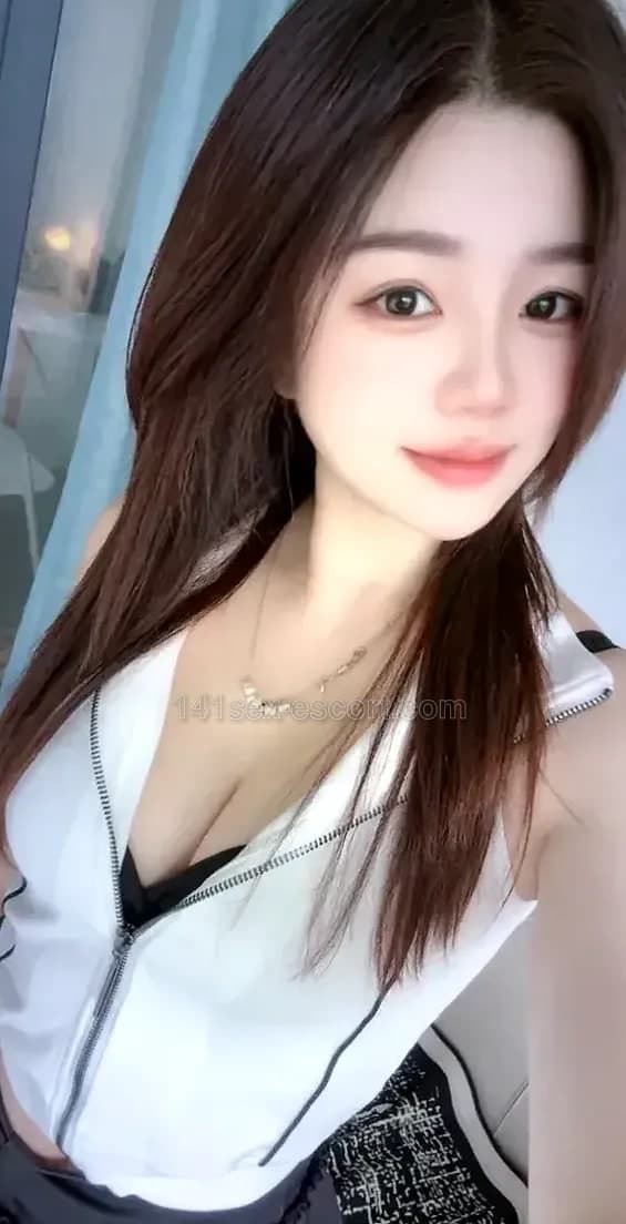 多多-服务好好好，25歲，香港 — 中國（相片 3/3）