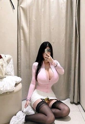 GINA工作室 · 有冇人同我一樣係巨乳撚？Gina對G Cup真係大到要報警 (1)