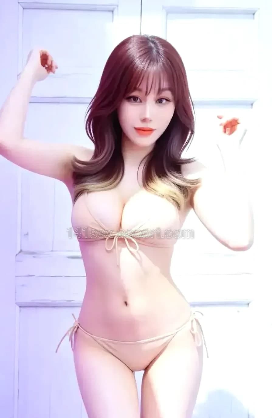 細妹又窄又濕又暖，騎到面都紅晒 (1)