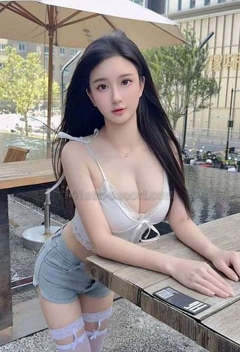專業推拿，激情口爆 Lily, 28, Hong Kong — Chinese (photo 7 of 8)