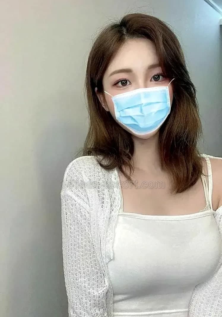 嘉欣K純港女友, 22, Hong Kong (photo 4 of 9)