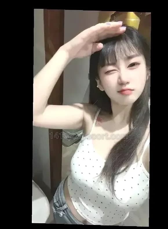 小甜（真人照），26歲，香港 — 中國（相片 2/5）