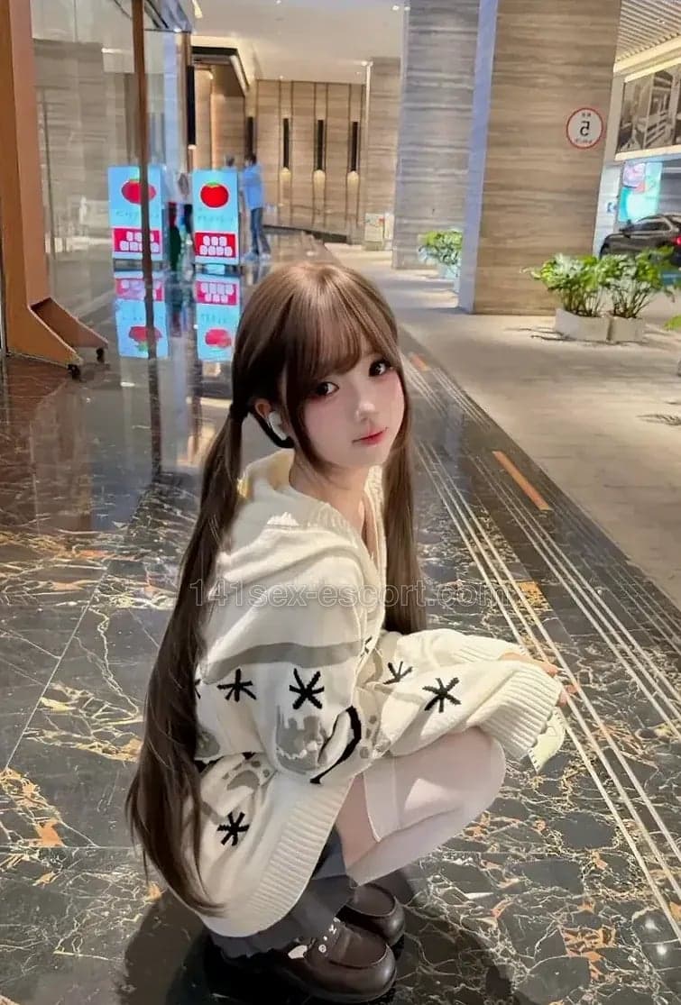 SG333號極品小萌妹可無套, 18, Hong Kong — Chinese (photo 5 of 6)