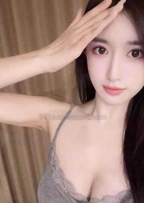 第一次去就中伏！上海妹莉莉 真無套內射 粉嫩鮑夾到爆 (1)