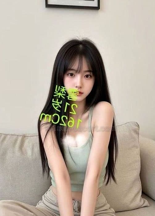 聽朋友介紹 來了一個幼靚，人如其名，非常可愛，靚女，真的眼前一亮，好後生 (1)