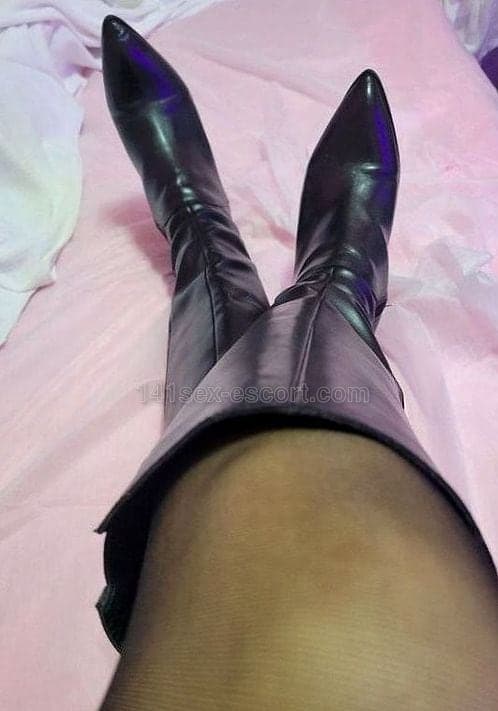 如果鍾意巨乳、狂野又乾淨嘅玩伴，FiFi真係值得一試，玩完真係超級滿足，爽爆燈！ (2)