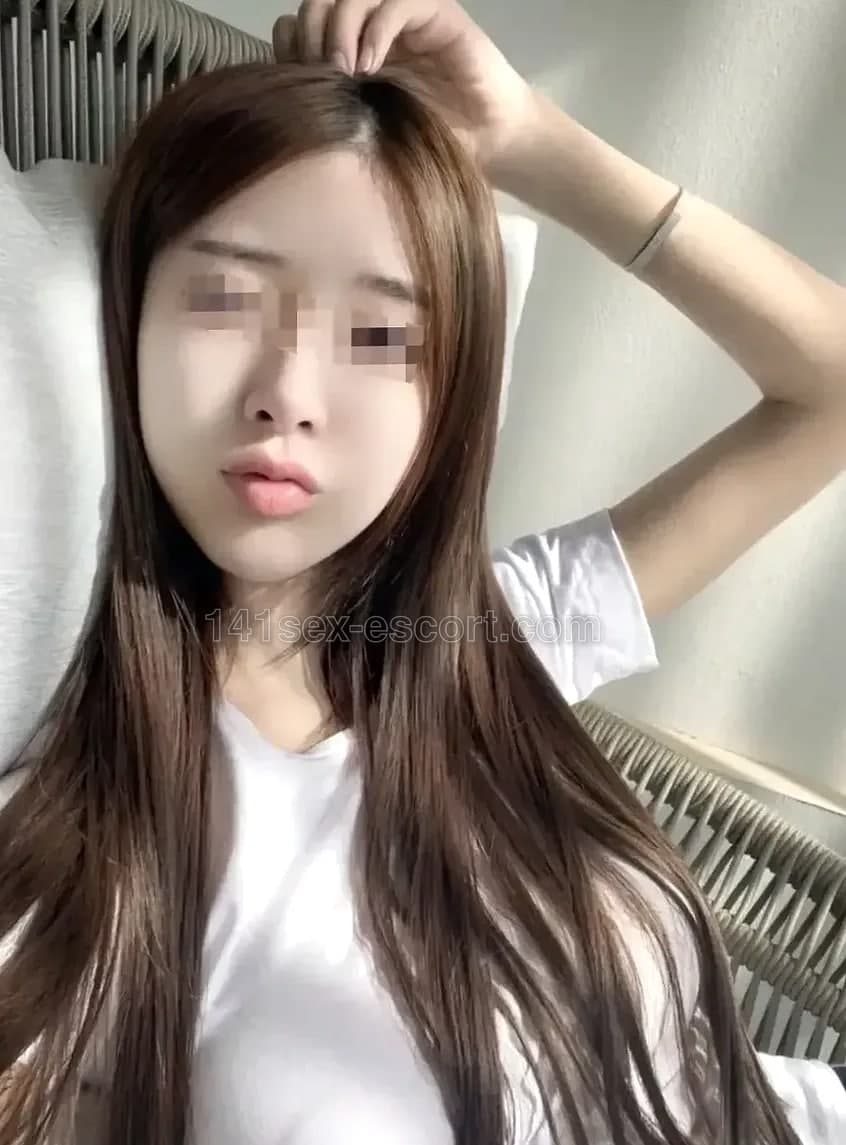 水雲間 小甜心, 22, Hong Kong (photo 2 of 6)