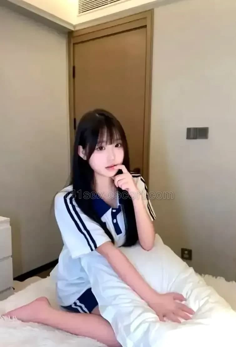 熱情親切，笑容好看，服務全面，時間內很盡力，滿意 (1)