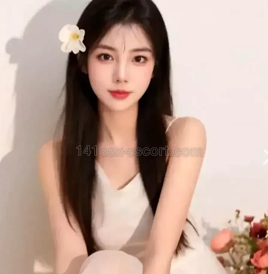 佳佳，23歲，香港 — 中國（相片 1/10）