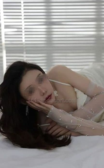 係咁深喉,下下含曬feel 到頂到口腔底 (2)